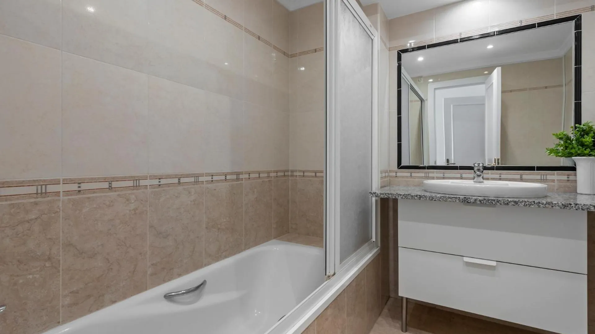 Cozy Apartment With Pool In Riviera Del Sol By Costarentals - Ref 153 Sitio de Calahonda