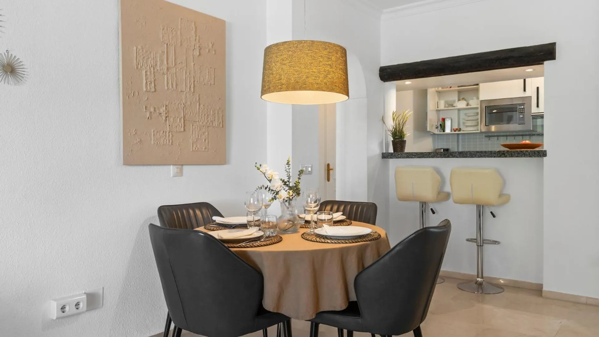 Cozy Apartment With Pool In Riviera Del Sol By Costarentals - Ref 153 Sitio de Calahonda