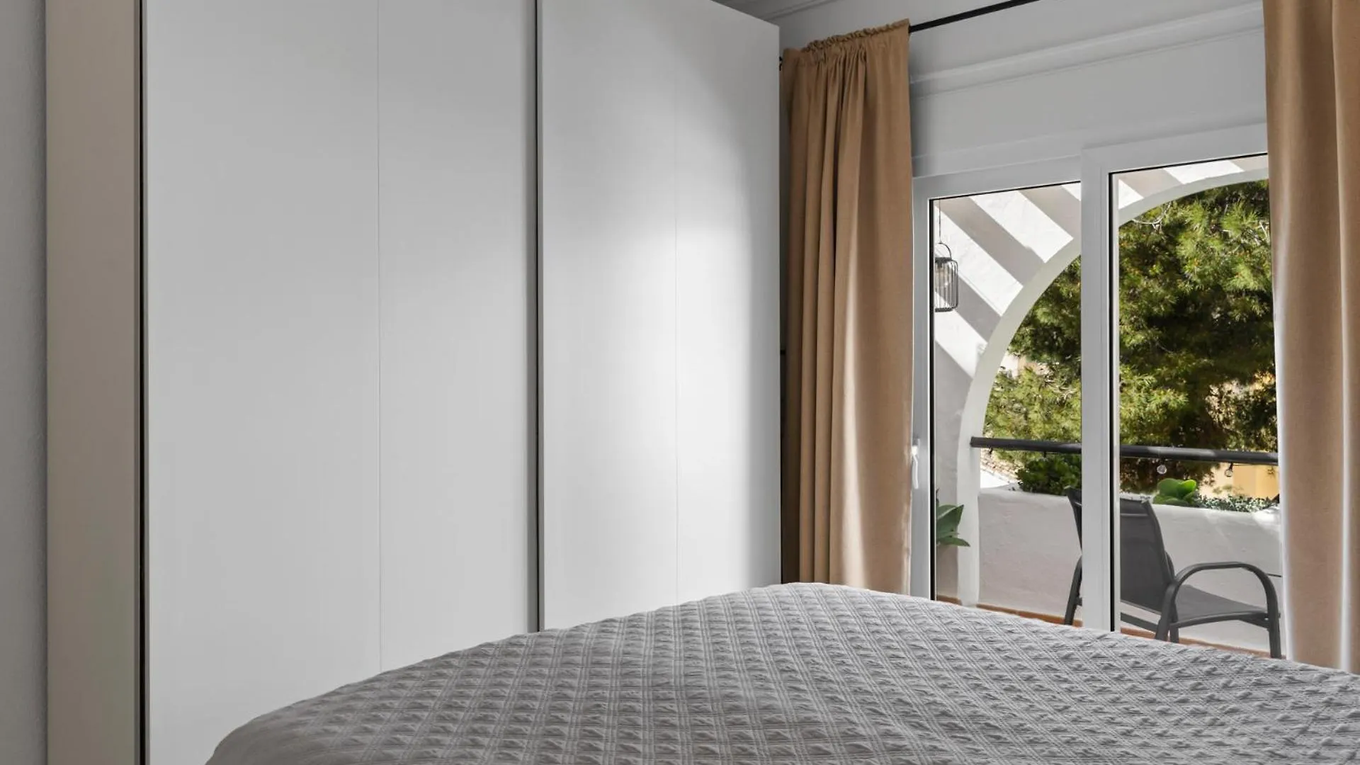 Cozy Apartment With Pool In Riviera Del Sol By Costarentals - Ref 153 Sitio de Calahonda