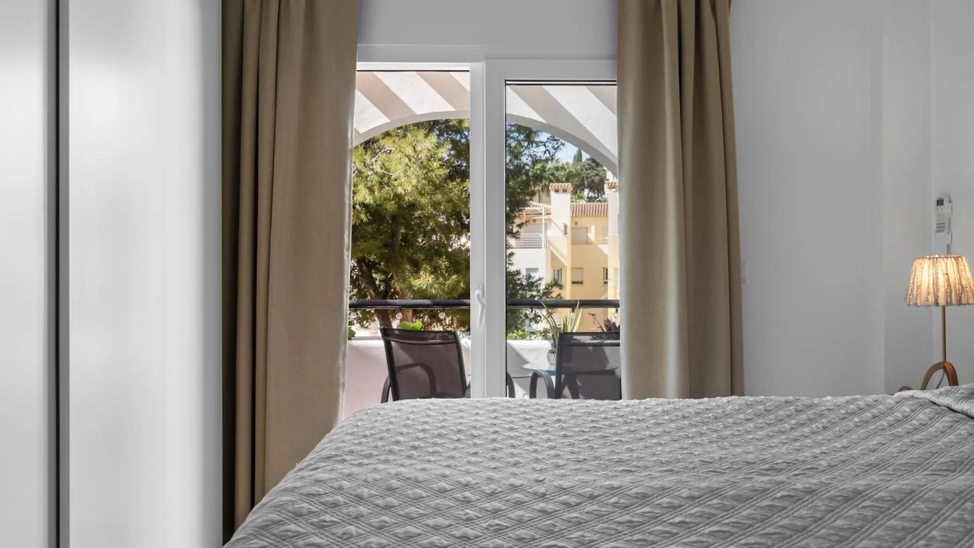 Cozy Apartment With Pool In Riviera Del Sol By Costarentals - Ref 153 Sitio de Calahonda