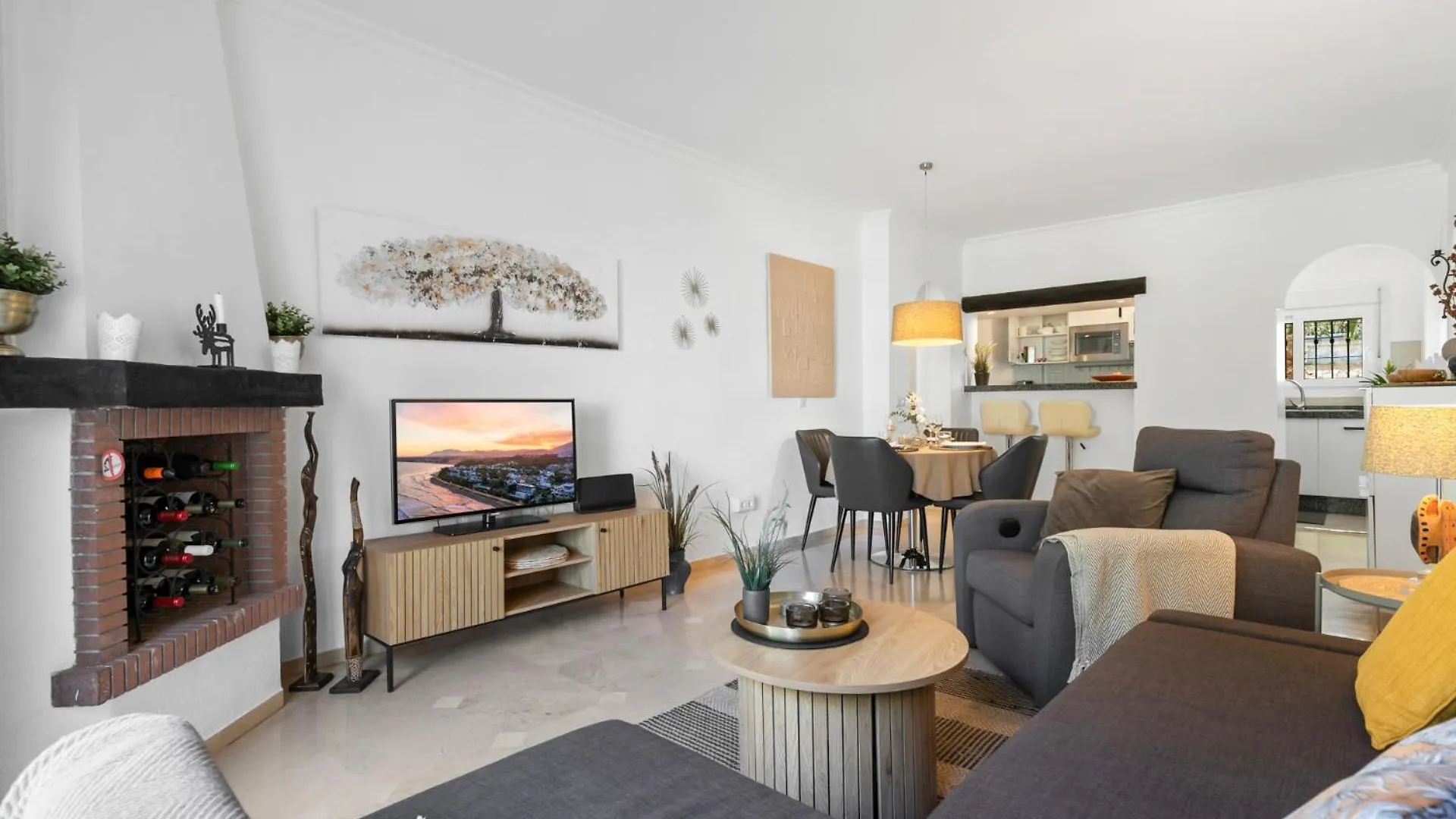 Cozy Apartment With Pool In Riviera Del Sol By Costarentals - Ref 153 Sitio de Calahonda